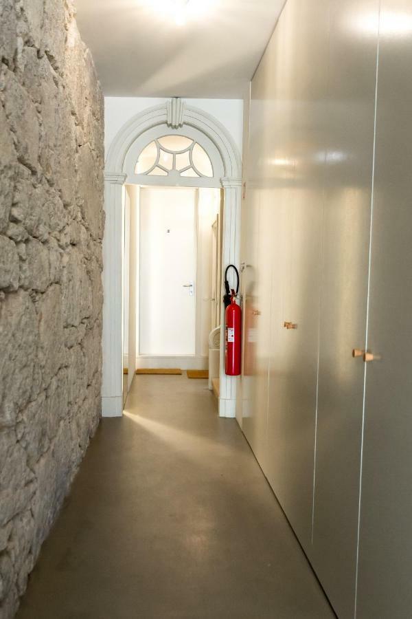Vitoria Studio Residence - Downtown Porto Buitenkant foto